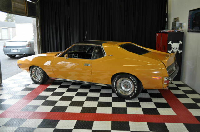 AMC Javelin 1971 image number 16