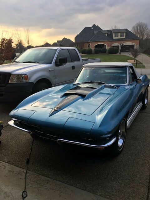 Chevrolet Corvette 1967 image number 14