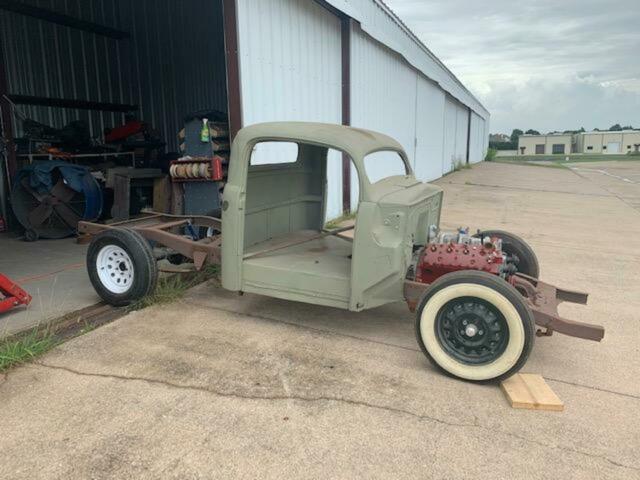 Ford F-100 1948 image number 0