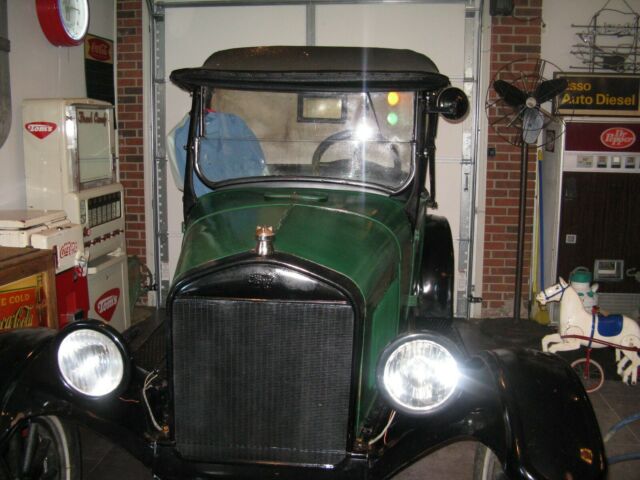 Ford Model T 1926 image number 1