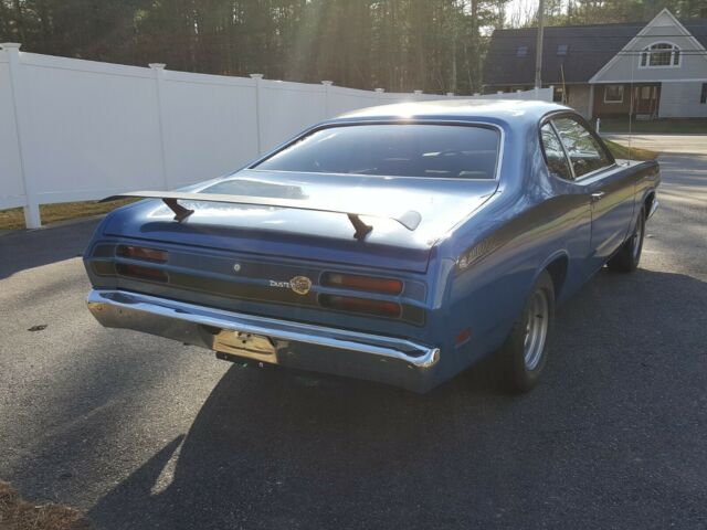 Plymouth Duster 1971 image number 14