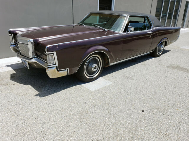 Lincoln Continental 1969 image number 28