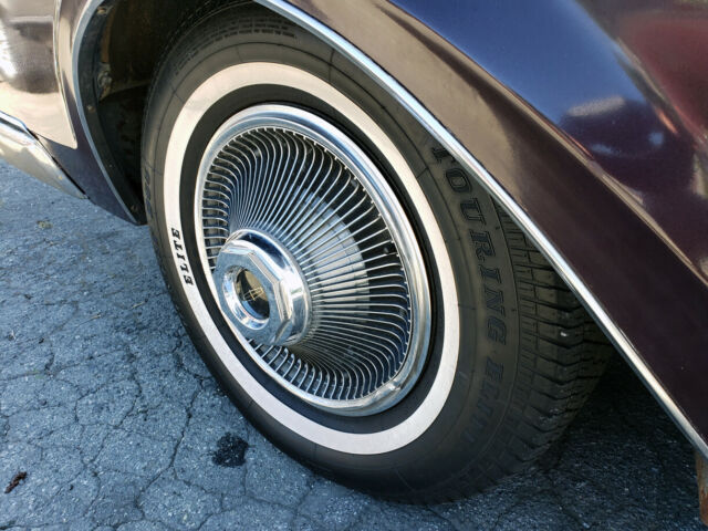 Lincoln Continental 1969 image number 34