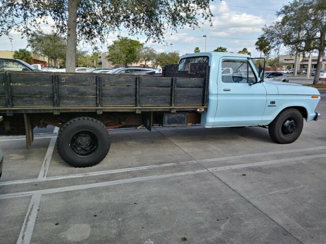 Ford F-350 1973 image number 1