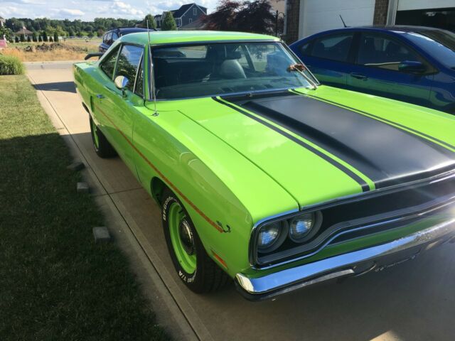 Plymouth Road Runner 1970 image number 15