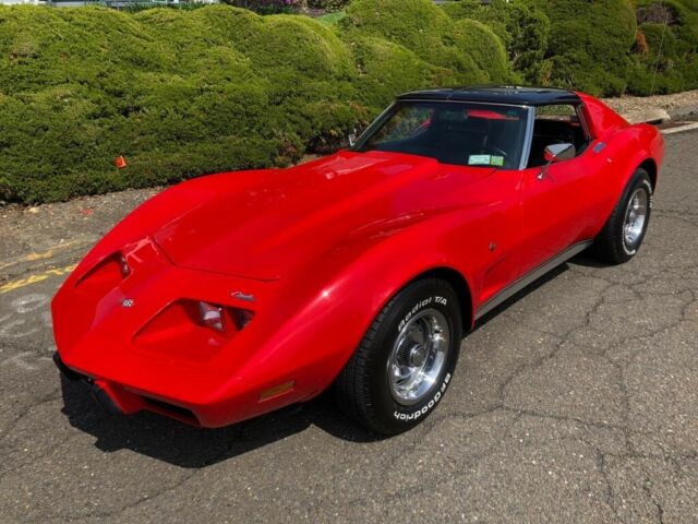 Chevrolet Corvette 1975 image number 1