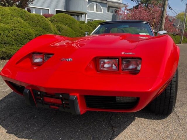 Chevrolet Corvette 1975 image number 10