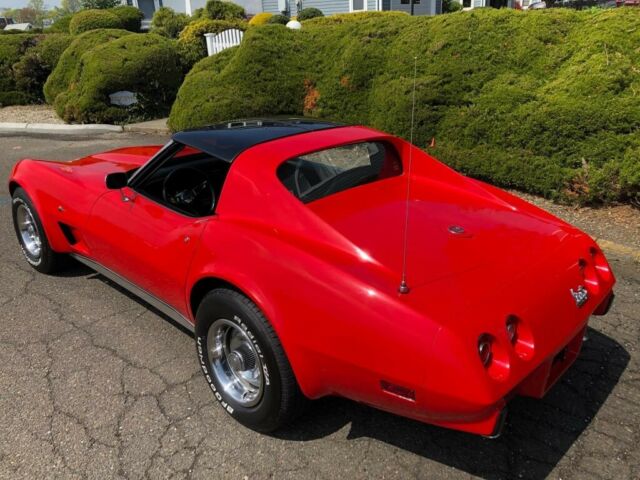 Chevrolet Corvette 1975 image number 33