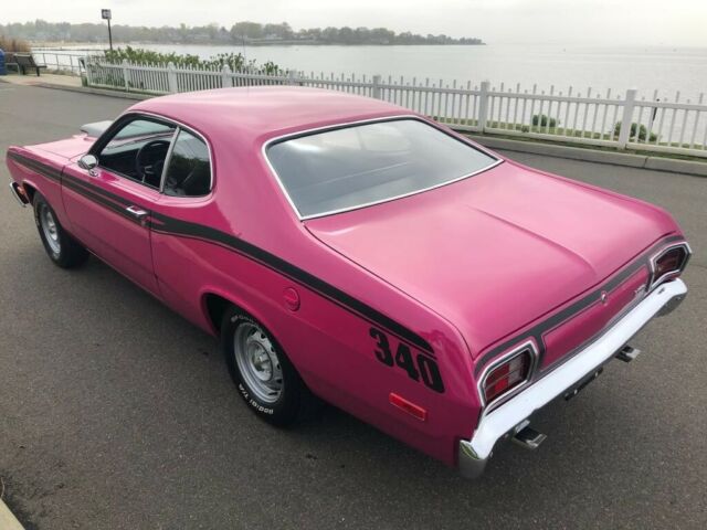 Plymouth Duster 1973 image number 9