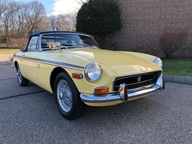 MG MGB 1970 image number 1