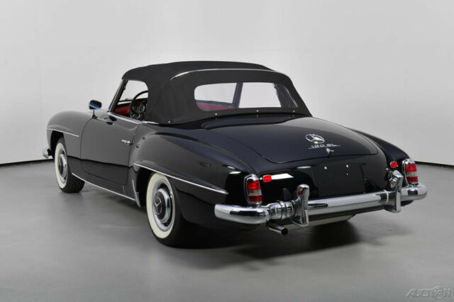 Mercedes-Benz 190-Series 1960 image number 22