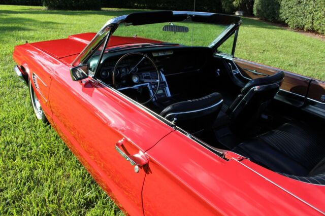 Ford Thunderbird 1965 image number 33