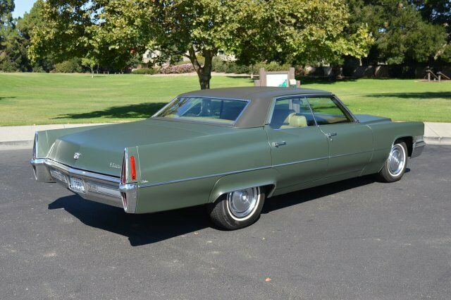 Cadillac DeVille 1970 image number 15