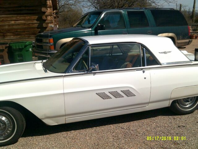 Ford Thunderbird 1963 image number 2