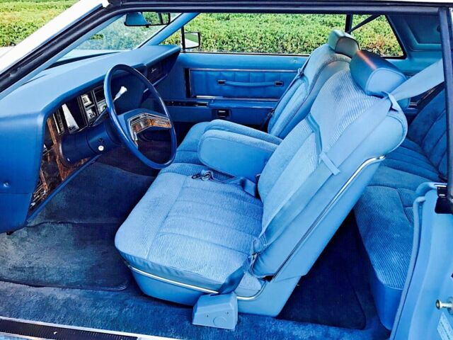 Lincoln Continental 1979 image number 13