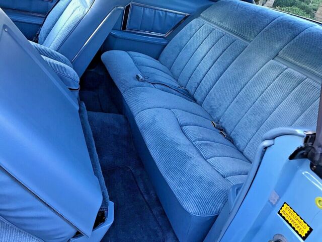 Lincoln Continental 1979 image number 38