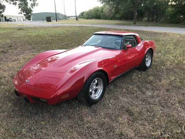 Chevrolet Corvette 1979 image number 1