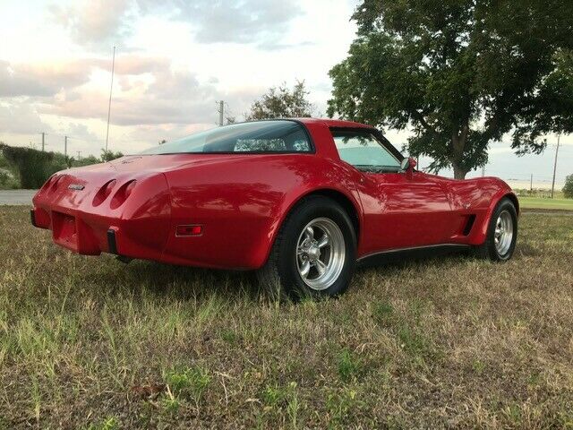 Chevrolet Corvette 1979 image number 32