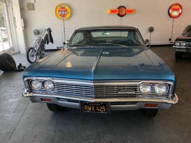 Chevrolet Impala 1966 image number 3