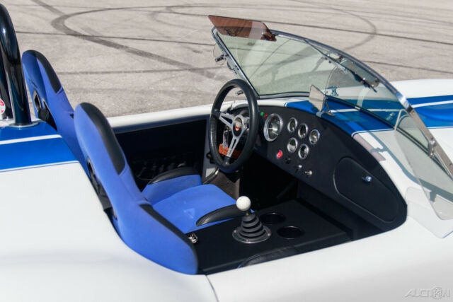 Shelby Cobra 1965 image number 17