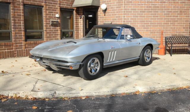 Chevrolet Corvette 1966 image number 0