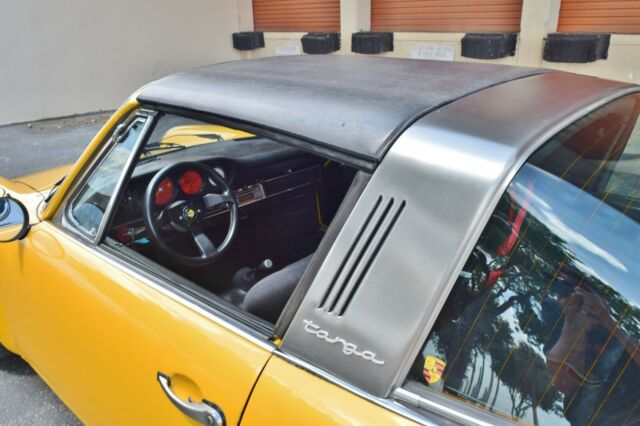 Porsche 911 1973 image number 28