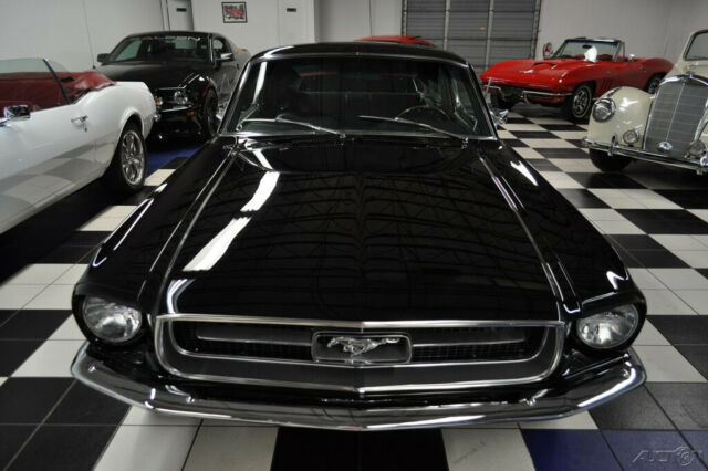 Ford Mustang 1967 image number 2