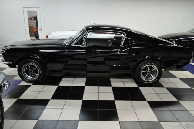 Ford Mustang 1967 image number 33