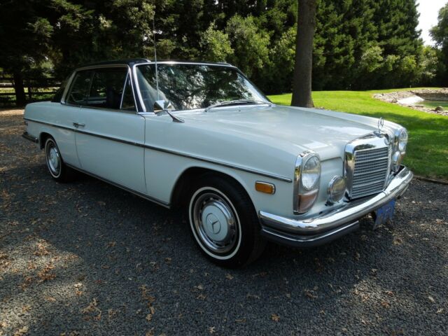 Mercedes-Benz C-Class 1971 image number 1