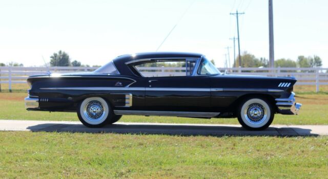 Chevrolet Impala 1958 image number 14