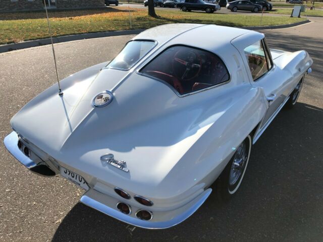 Chevrolet Corvette 1963 image number 2