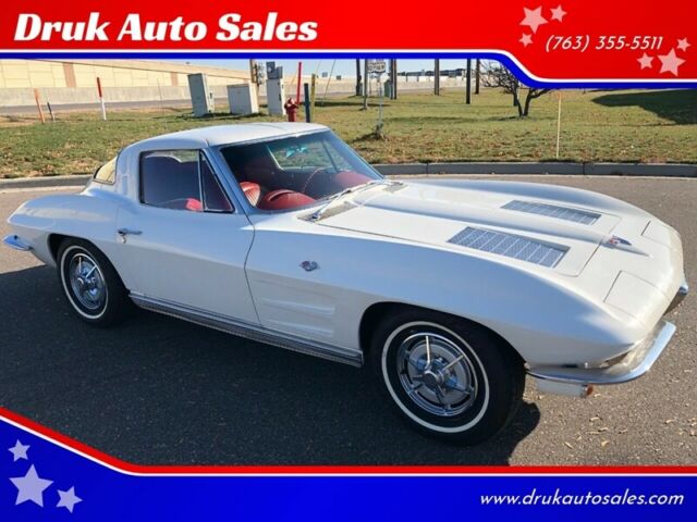 Chevrolet Corvette 1963 image number 24