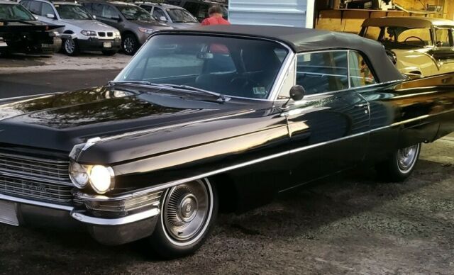 Cadillac DeVille 1963 image number 24