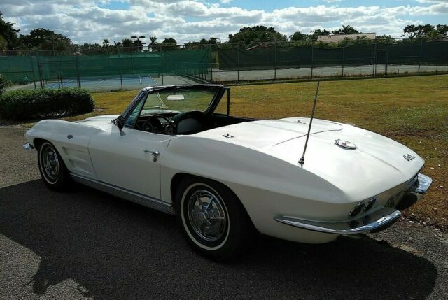 Chevrolet Corvette 1963 image number 26