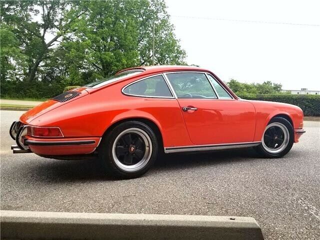 Porsche 911 1970 image number 19