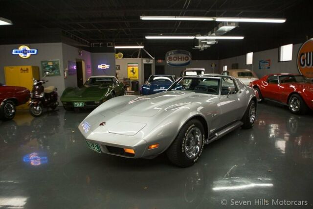 Chevrolet Corvette 1973 image number 1