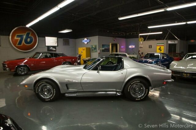 Chevrolet Corvette 1973 image number 10