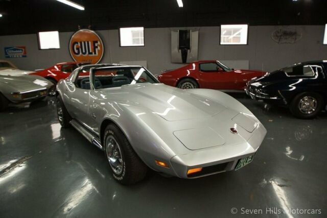 Chevrolet Corvette 1973 image number 22