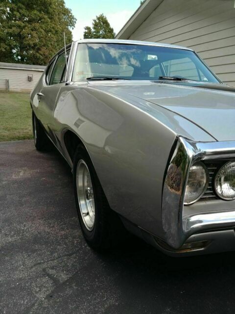 Pontiac Le Mans 1968 image number 2