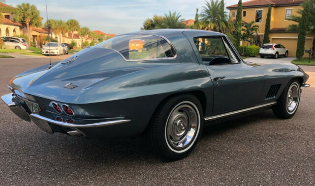 Chevrolet Corvette 1967 image number 2