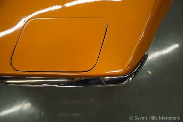 Chevrolet Corvette 1971 image number 15