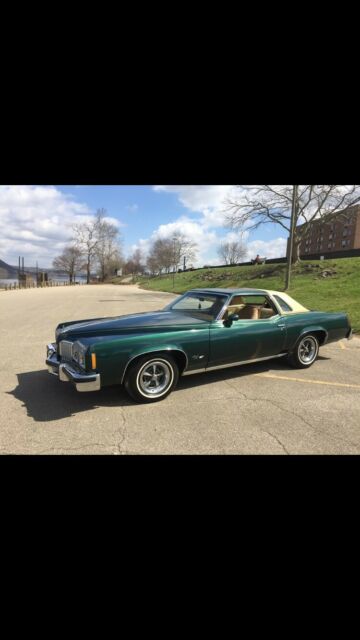 Pontiac Grand Prix 1977 image number 0