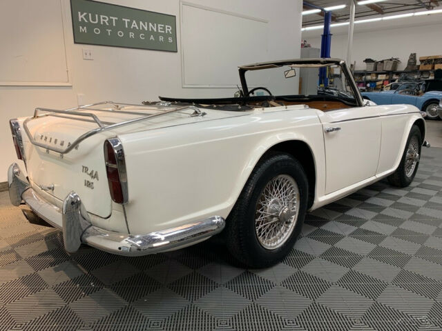 Triumph TR4A 1966 image number 4