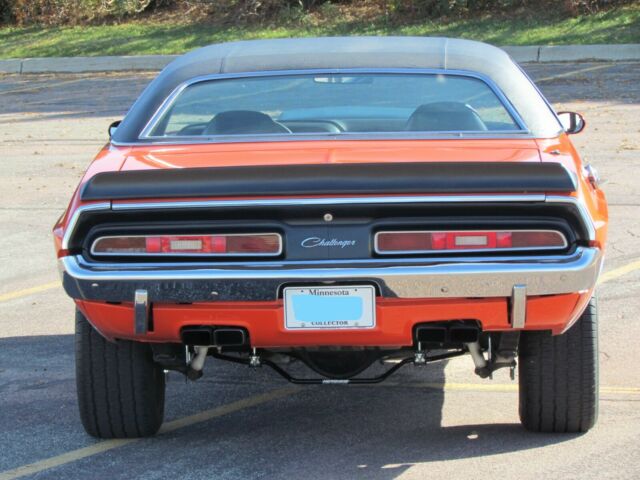 Dodge Challenger 1971 image number 11