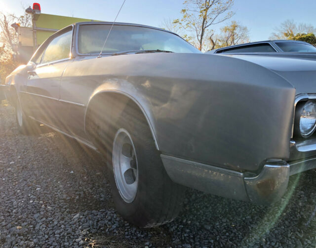 Buick Riviera 1966 image number 24