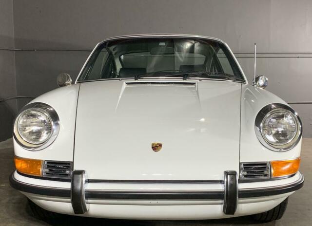 Porsche 911 1971 image number 1