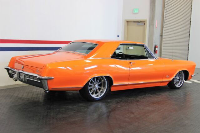 Buick Riviera 1965 image number 28