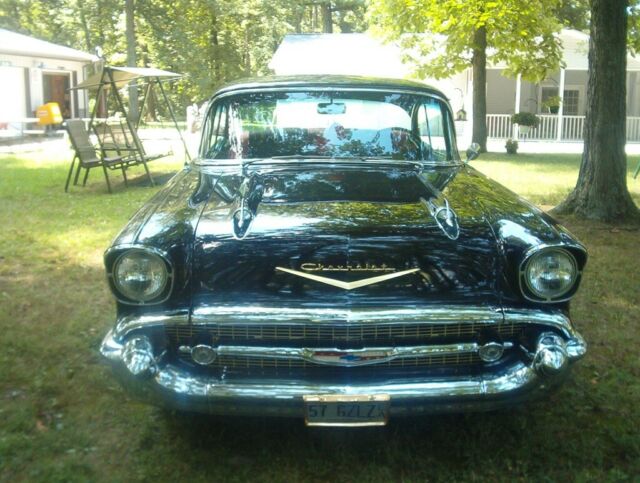 Chevrolet Bel Air/150/210 1957 image number 2