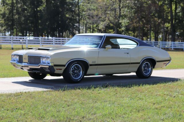 Oldsmobile 442 1970 image number 0