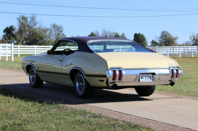 Oldsmobile 442 1970 image number 2